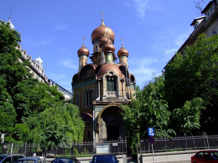 [Bild der Russischen Kirche]