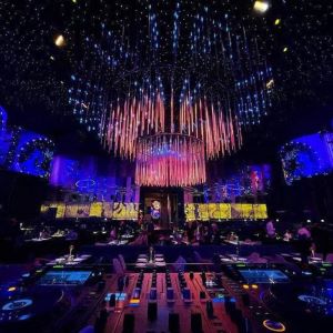 [Imagine Blue Night Club]