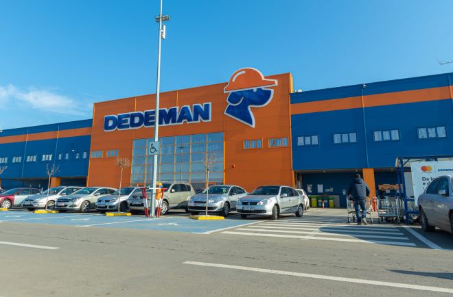 [Bild: Dedeman Bukarest]